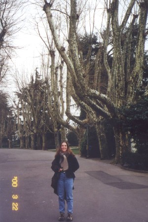 laura in the park