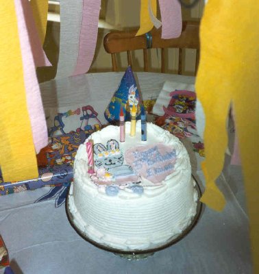 elaine third birthday cake